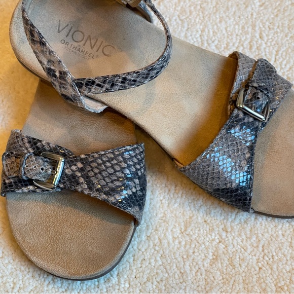 Vionic Alita Orthaheel Snake Print Leather Sandal Size 6 Tan - Picture 2 of 9